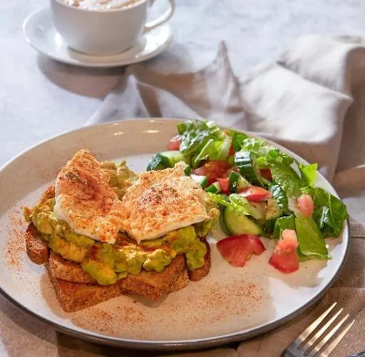 Guest house Urban Habitat Suites & Condos 4*