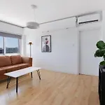 Urban Habitat & Aparthotel 4*