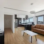 Aparthotel Urban Habitat & 4*