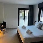 아파트호텔 Urban Habitat & 4*