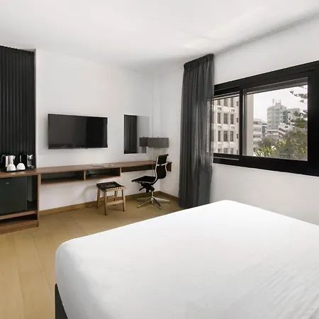 Urban Habitat Executive 4*