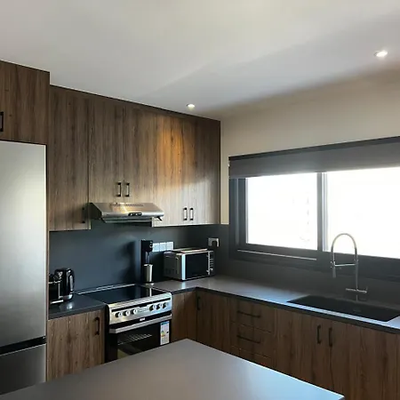 Urban Habitat Suites & Condos 4* Никосия