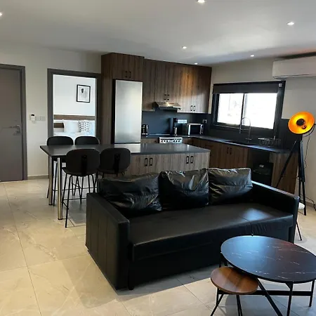 Urban Habitat Suites & Condos 4* Λευκωσία