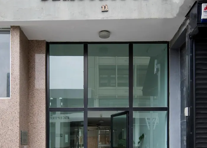 Urban Habitat Suites & Condos Никосия