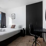 Apartmanhotel Urban Habitat & 4*