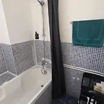 公寓式酒店 Urban Habitat & 尼科西亚